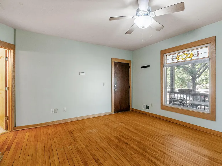 1815 Clinton Ave #1 — Photo 2