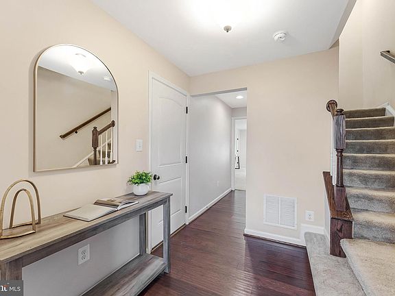 5th image of 41725 McMonagle Sq