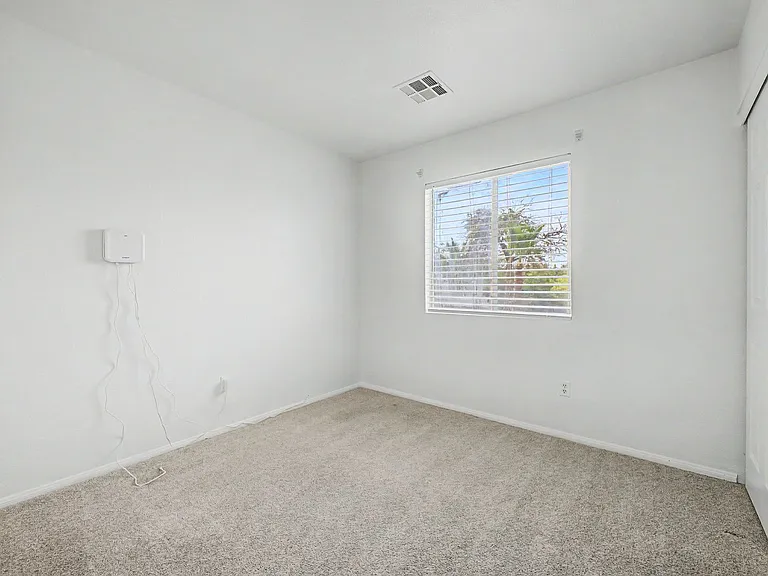10547 Lilac Tree Ave — Photo 18