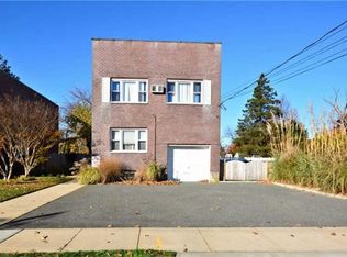 28 Jefferson Ave, Rockville Centre, NY 11570