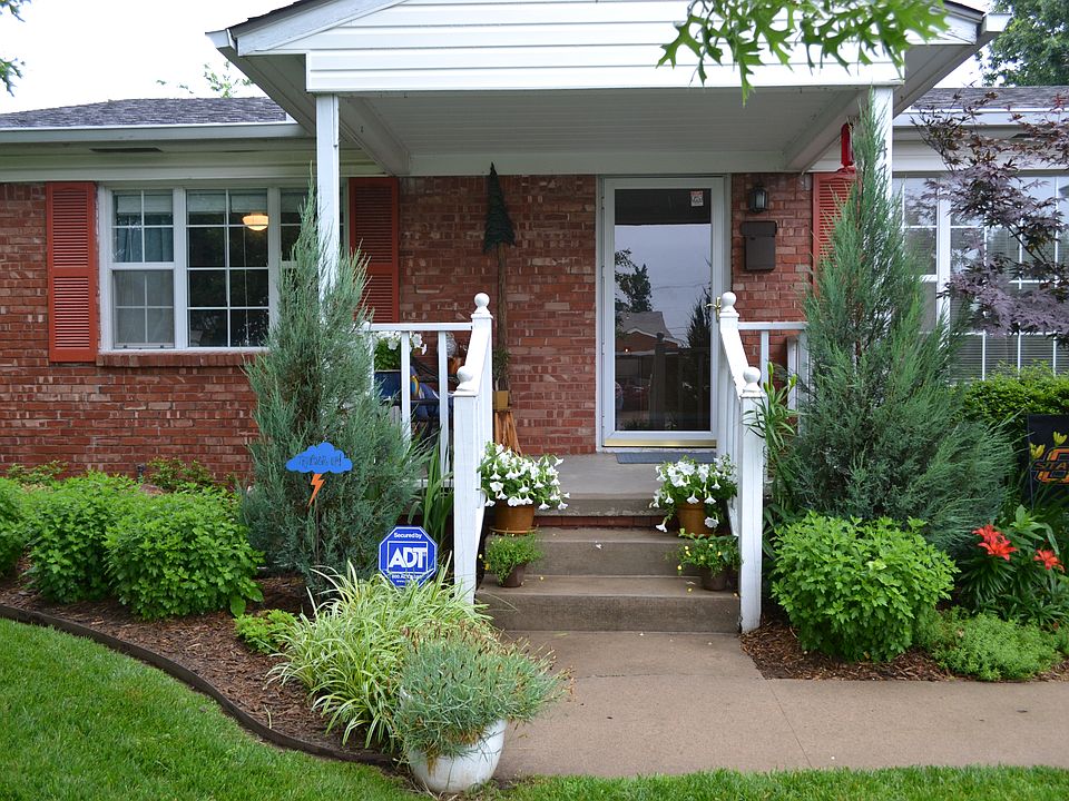 1st image of 4714 E 22nd Pl