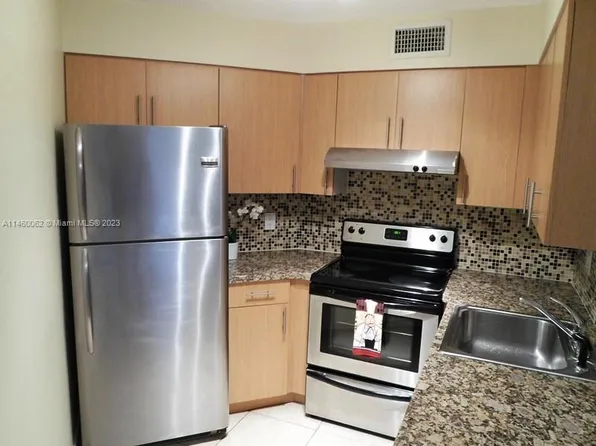 210 Lake Pointe Dr APT 212, Fort Lauderdale, FL 33309