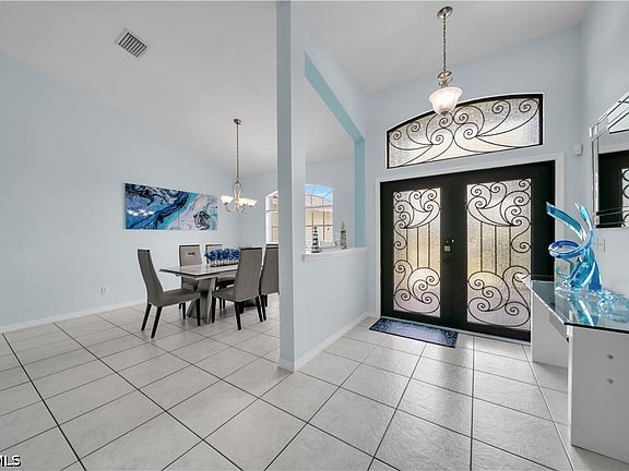 5th image of 1722 SW 38th Ter