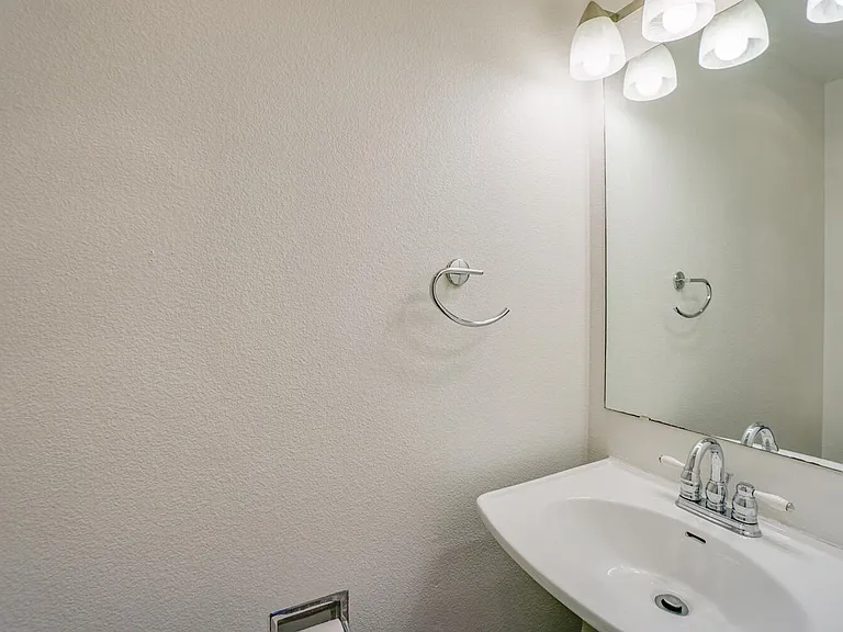 3530 SW Beaverton Hillsdale Hwy — Photo 22
