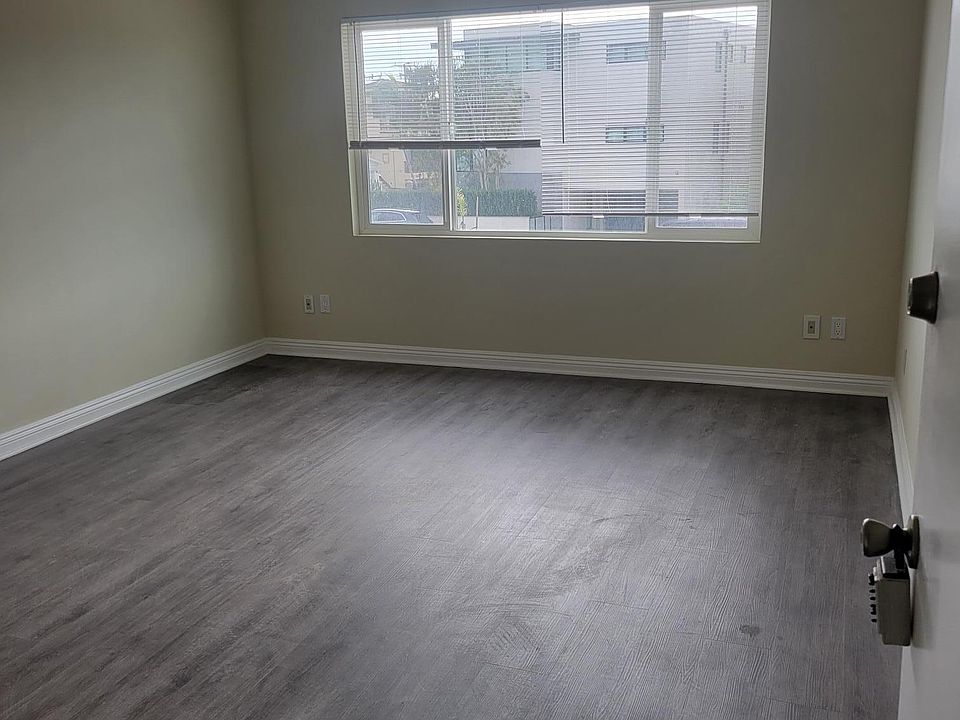 1st image of 2100 Hermosa Ave APT 1