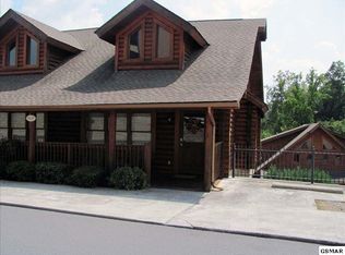 325 Big Bear Way, Pigeon Forge, TN 37863