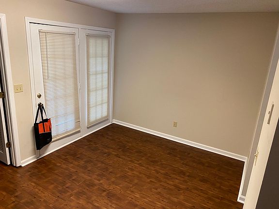 4th image of 302 1st St SE #302