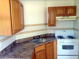2nd image of 264 Harbor Rd #1