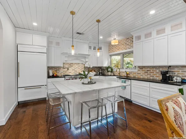 22050 Hanging Oak, San Antonio, TX 78266