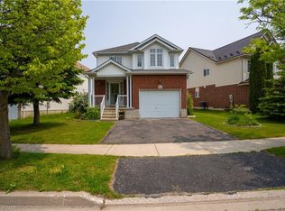 620 Violet St, Waterloo, ON N2V2V9