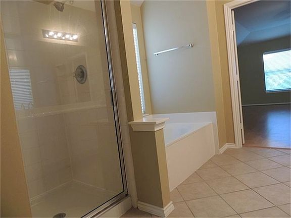 5th image of 15227 Duncan Grove Dr