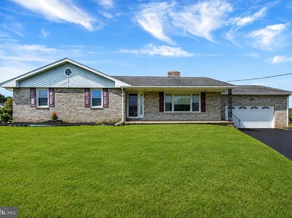 60 Yoe Dr, Red Lion, PA 17356