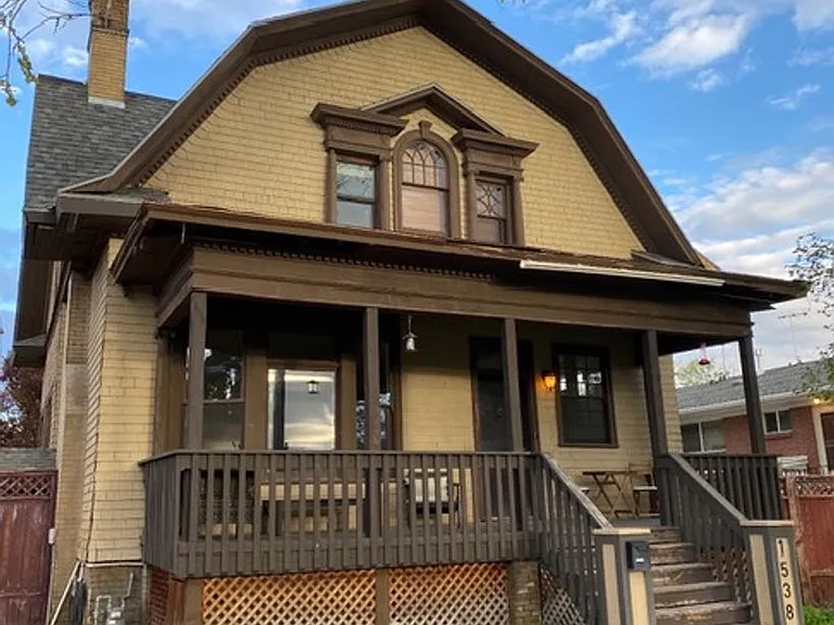 1538 S. 400 E. — Photo 31