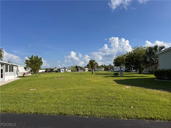 161 Sun Cir, Fort Myers, FL 33905