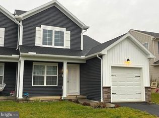 299 Maple Dr, Hanover, PA 17331