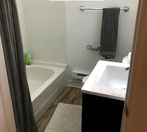4th image of 3345 N Marshfield Ave #205-308-40