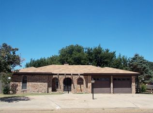 1511 Avenue J, Abernathy, TX 79311