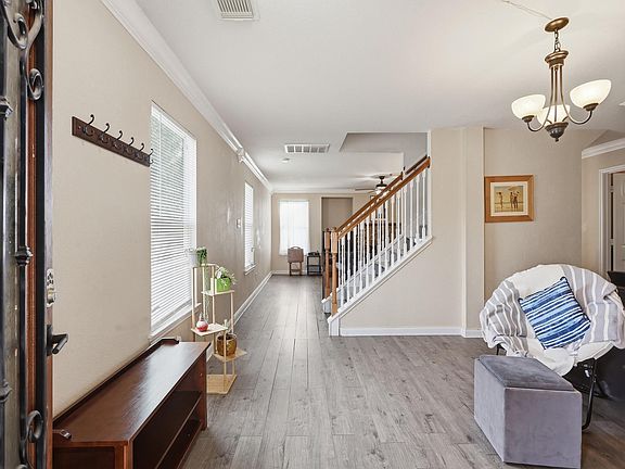 4th image of 3803 Banks Ridge Ln