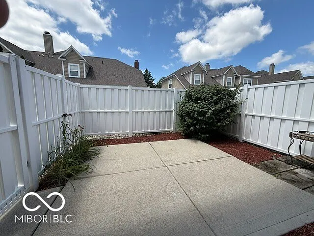 15538 Smithfield Dr — Photo 17