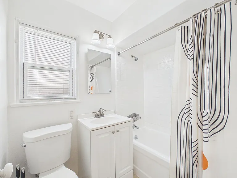 Coastal Living in the Heart of Coronado-1/2 Mile from the Beach — Photo 12