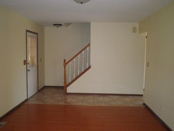 5th image of 921 Hartwood Dr