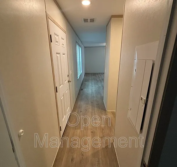 328 Kevin Dr — Photo 7