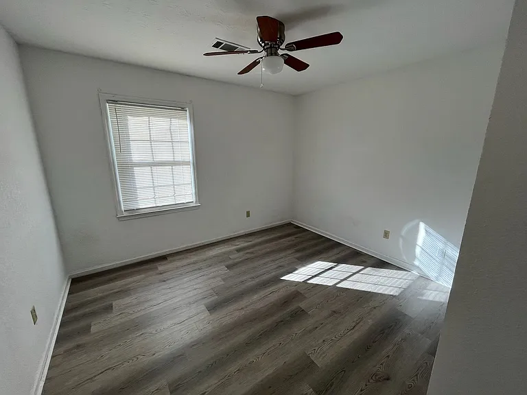 6320 Olde Towne Dr — Photo 13