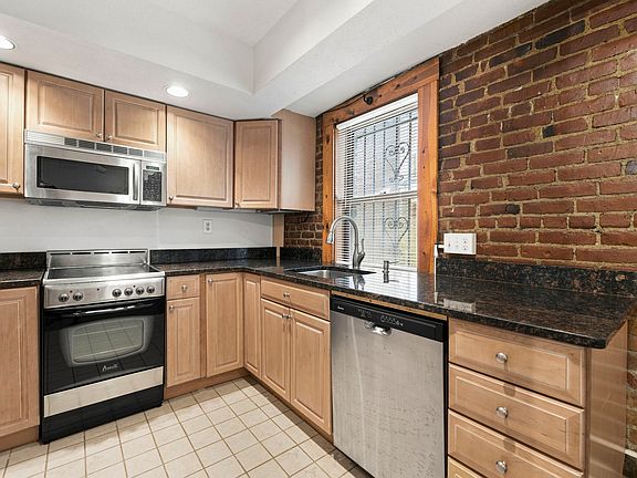 2nd image of 111 Jersey St APT 20A