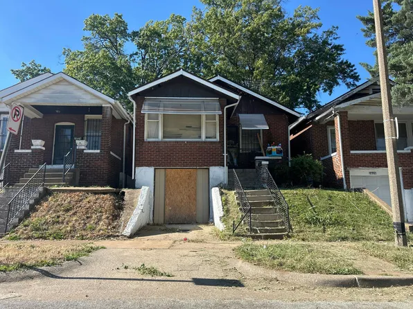 2827 Abner Pl, Saint Louis, MO 63120