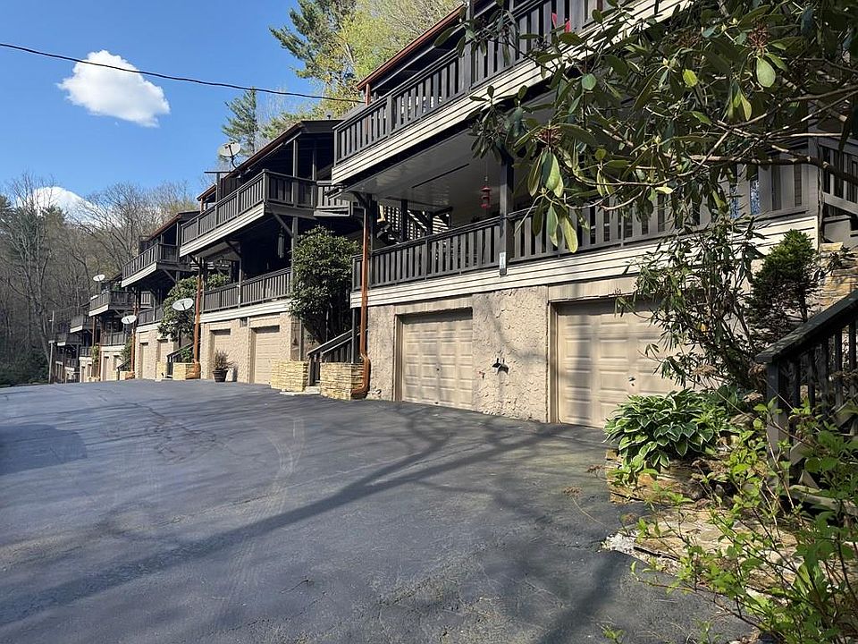 1st image of 145 Hawks Nest Ln #3