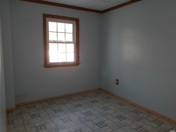 5th image of 17A Evergreen Ave