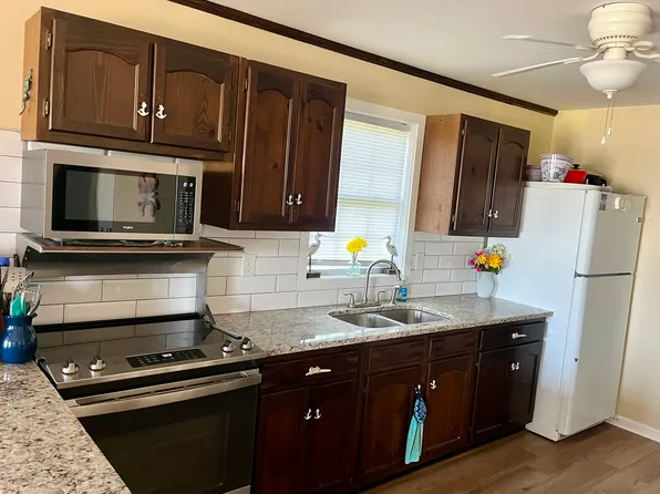 111 Undisclosed Dr, Heathsville, VA 22473