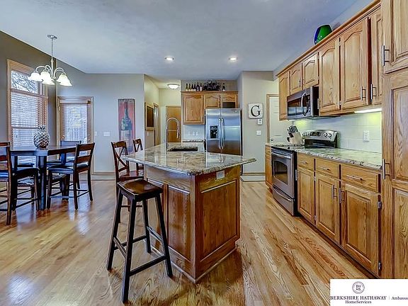 5th image of 4302 N 161st St
