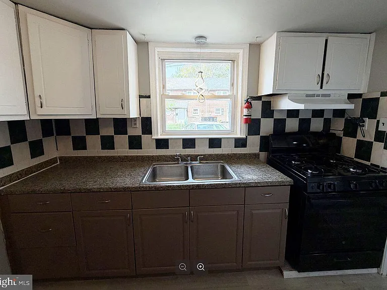 2609 Kane St — Photo 5