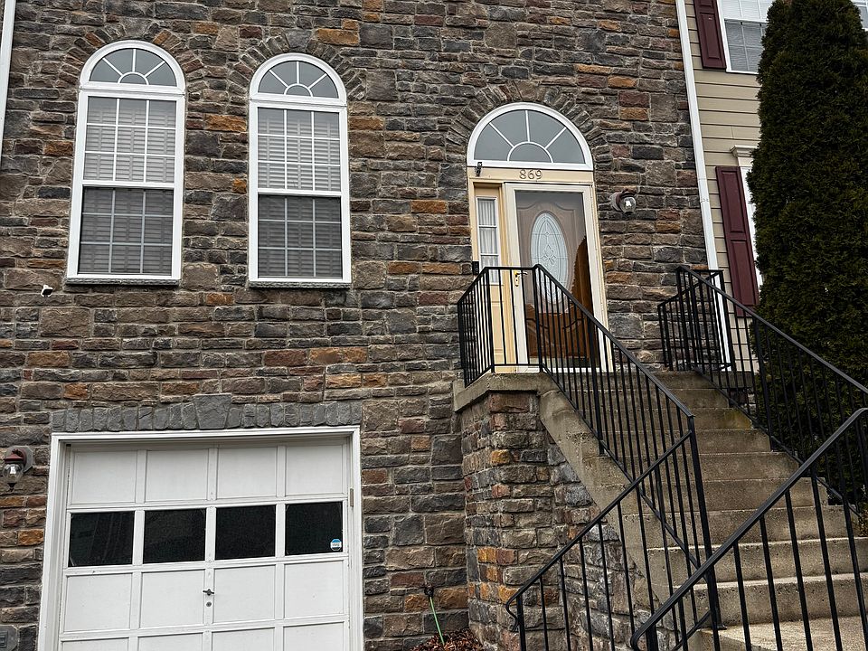 1st image of 860 Stonefield Sq NE