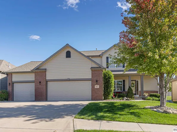 4613 N 208th St, Elkhorn, NE 68022