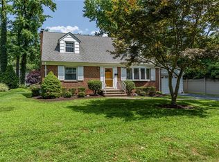 2 Maple St, Clark, NJ 07066