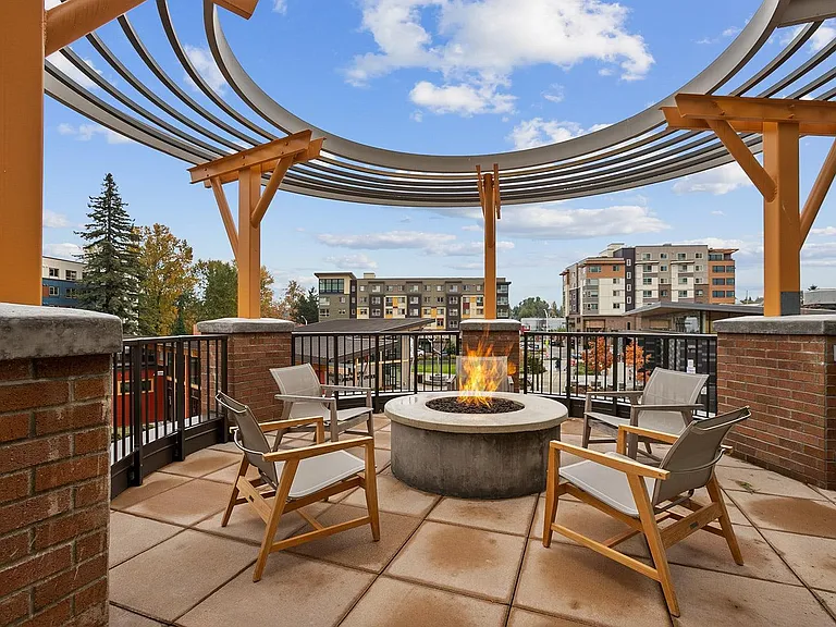 Tukwila Village Senior Living Apartments — Photo 10