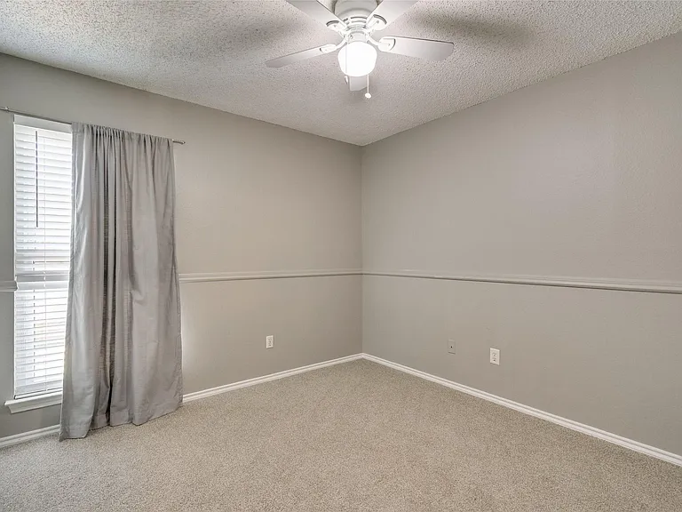 3104 Steve Dr — Photo 26