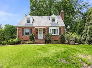 6 Potter St, New Providence, NJ 07974