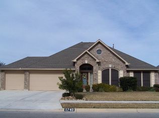 1740 Oak Wind, New Braunfels, TX 78132