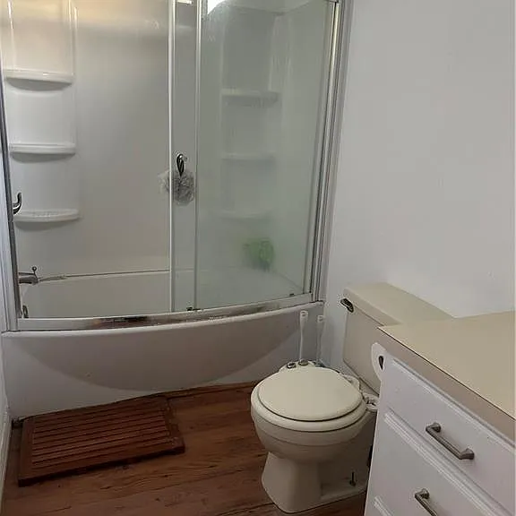 323 W Davis Rd — Photo 7