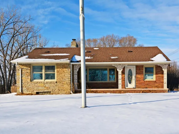 1909 Larpenteur Ave E, Maplewood, MN 55109