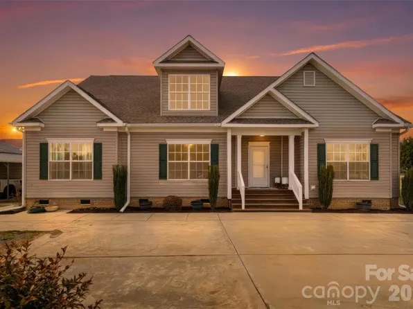 1131 Sikes Mill Rd, Monroe, NC 28110