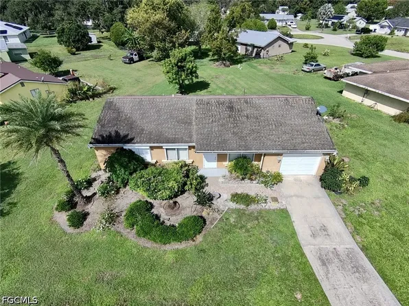 4050 S Edgewater Cir, Labelle, FL 33935