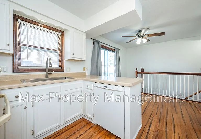 7613 Prairie Ave — Photo 13