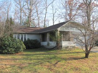 104 Lakeshire Dr, Fairfield Glade, TN 38558