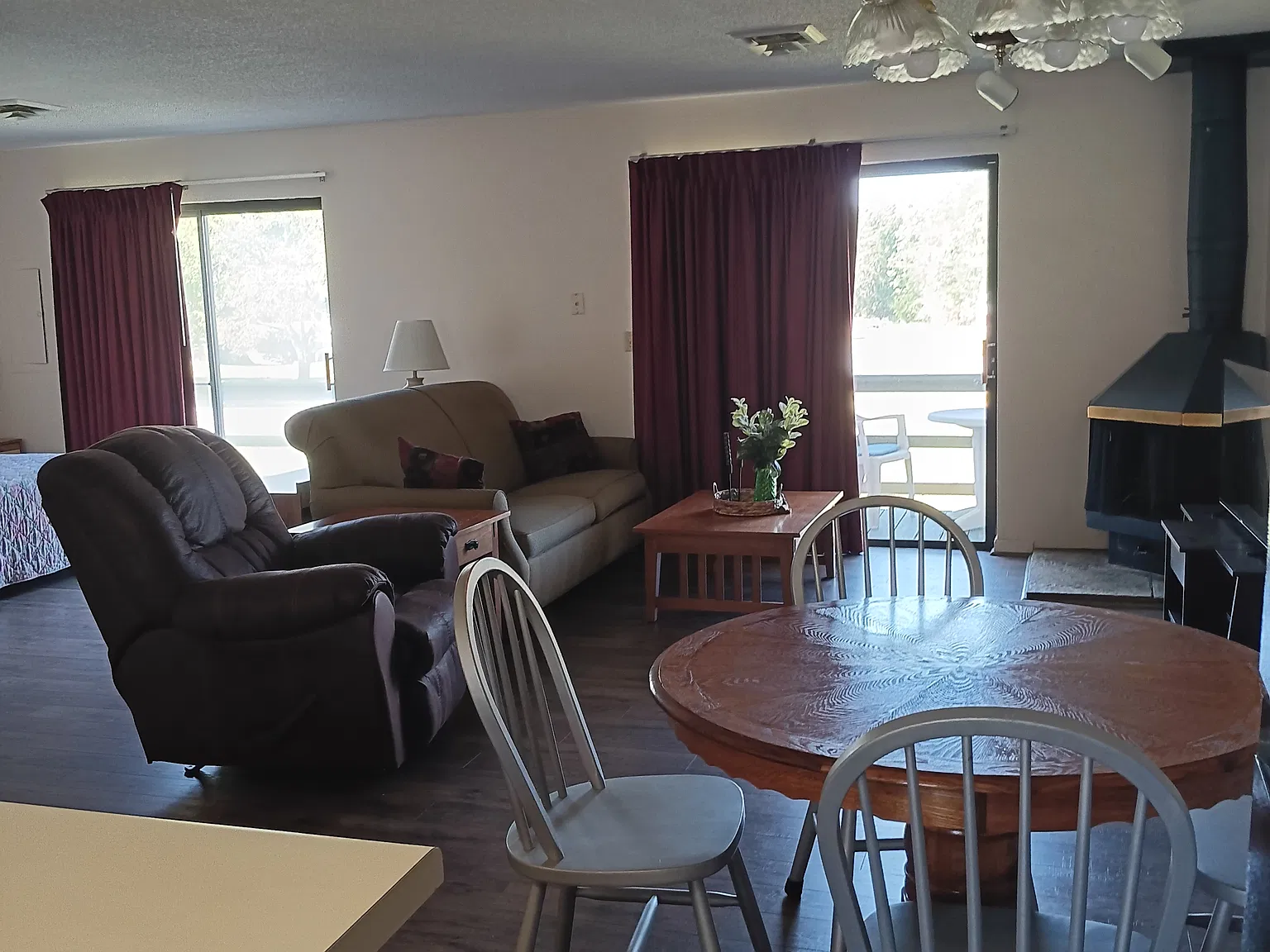 Studio, $1,375 — Photo 3