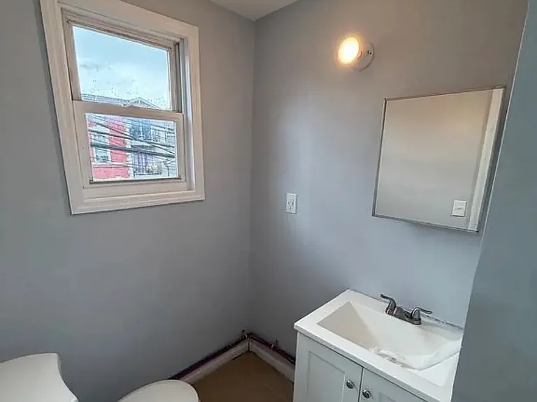 401 Marshall St #1A — Photo 7