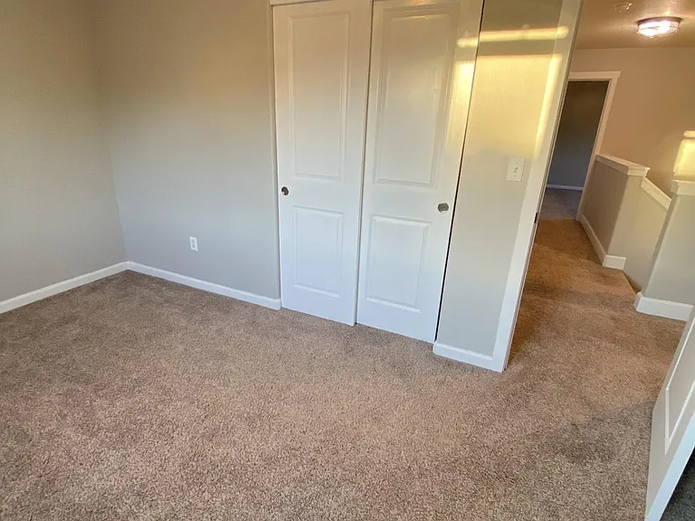 1055 Charlie Ave — Photo 27